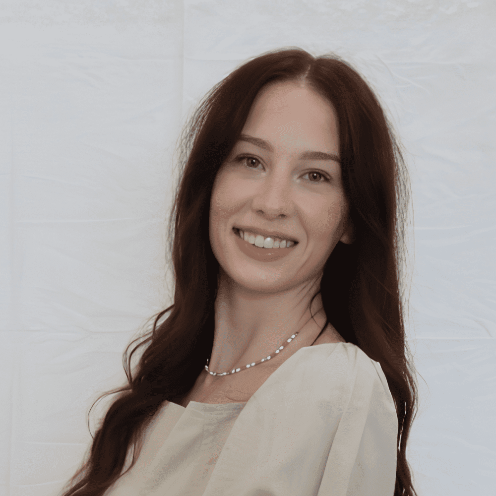 Portrait of Jocie, a professional stylist at 209 Salon and Extensions Studio, showcasing their expertise and style.